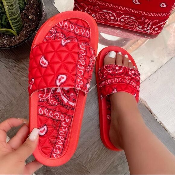 Red Bandana Pool Slide Sandal - Picture 1 of 3